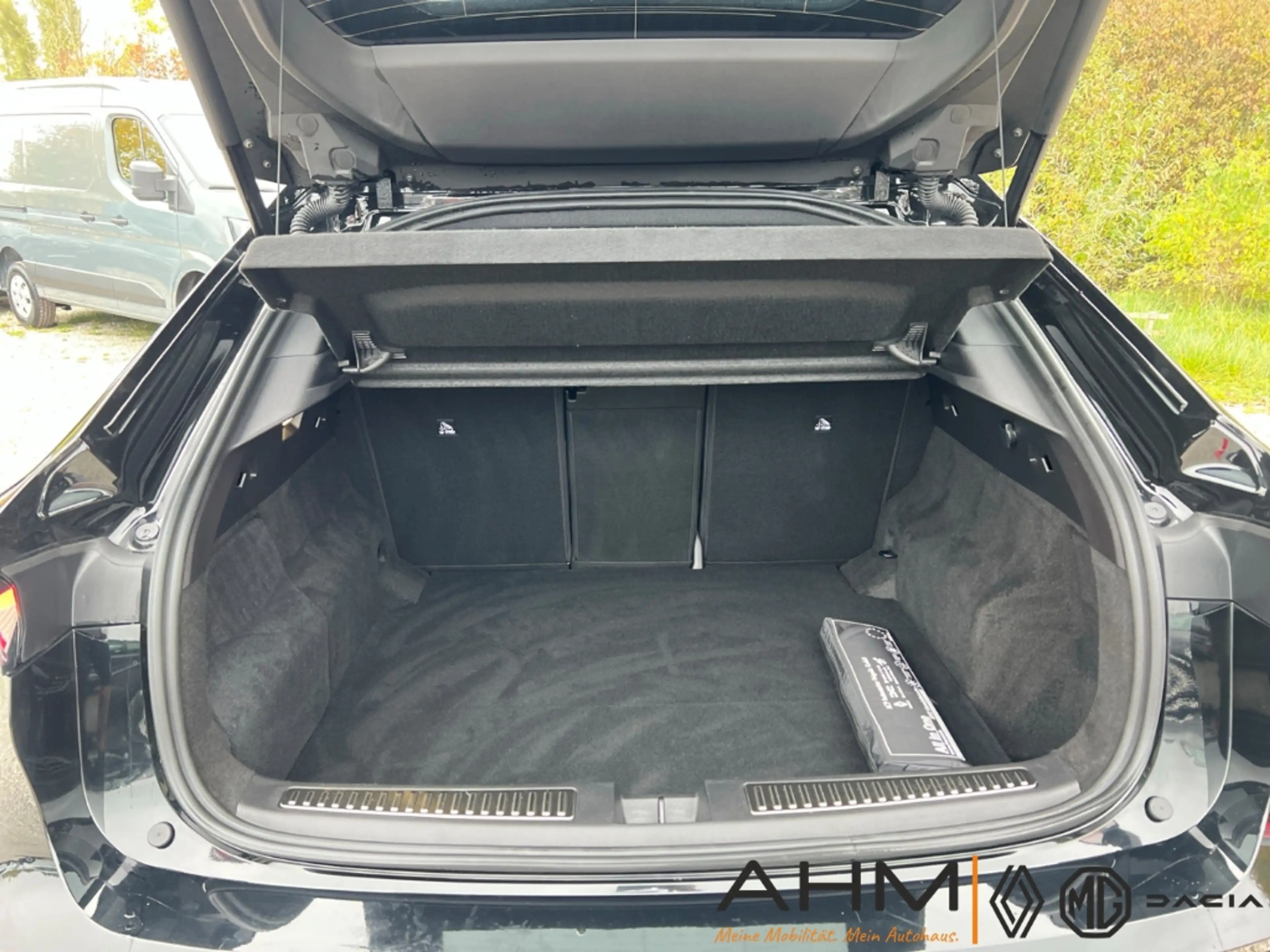 Renault Rafale 200 Full Hybrid Esprit Alpine Solarbay — photo 9