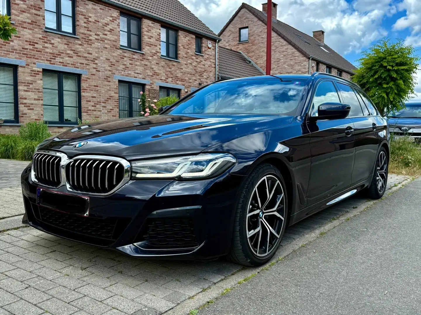 BMW 520 Touring 520i NEW ARRIVAGE PACK M BOITE AUTO Zwart - 2