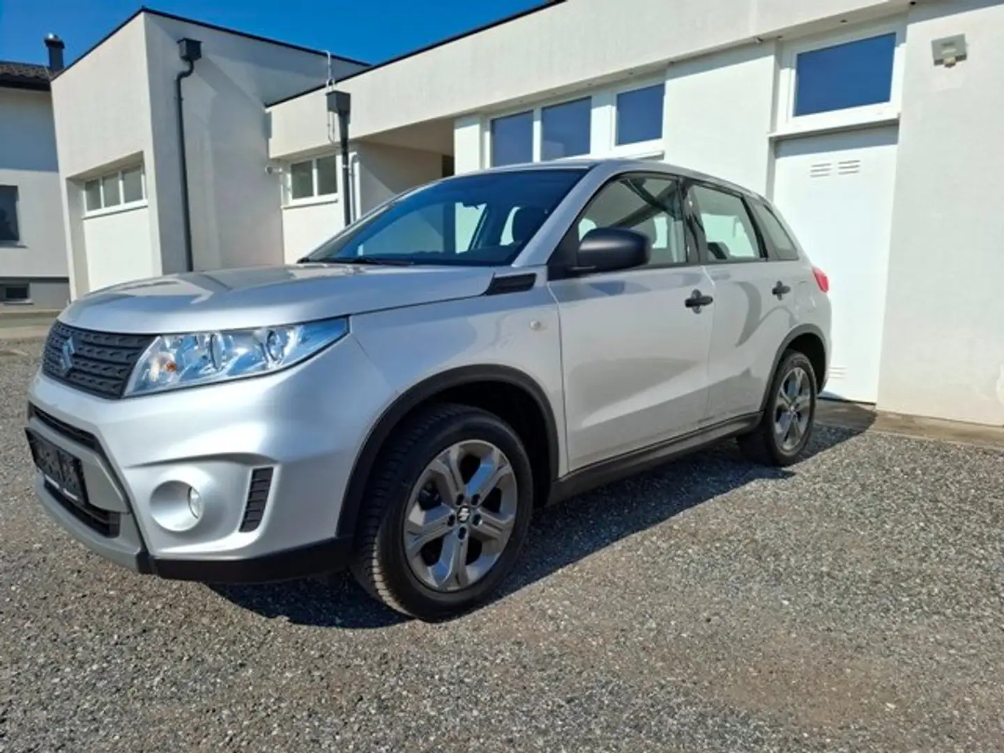 Suzuki Vitara 1.6 ALLGRIP clear / AHK / 67.000 KM! Silber - 1