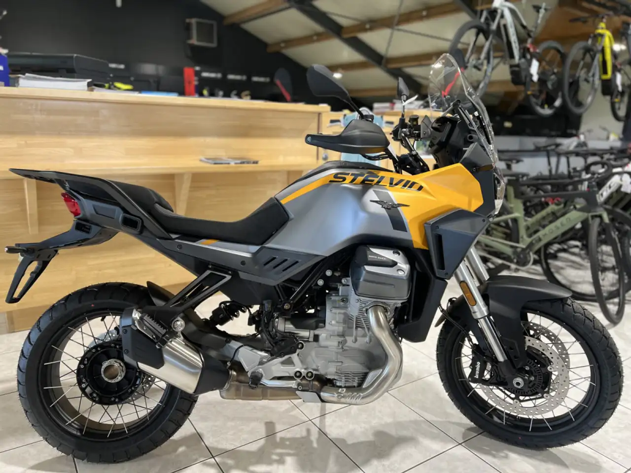 Moto Guzzi Stelvio