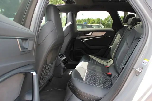 Audi A6 view 12