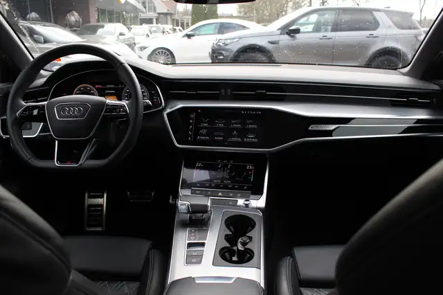 Audi A6 view 3