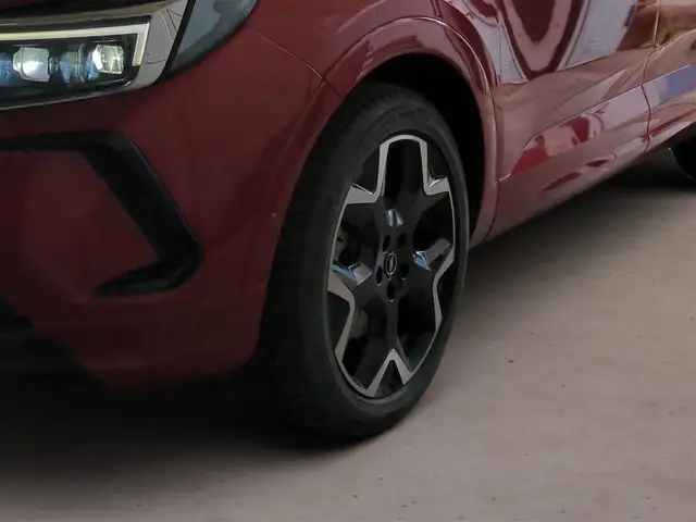 Opel Grandland X view 4