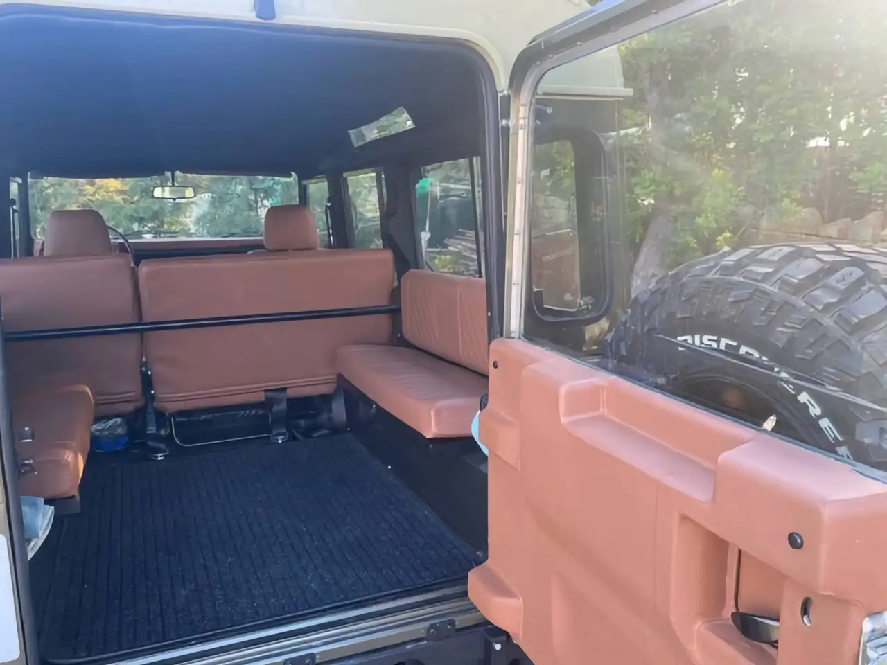 Land Rover Defender 110TDI SW, foto 10