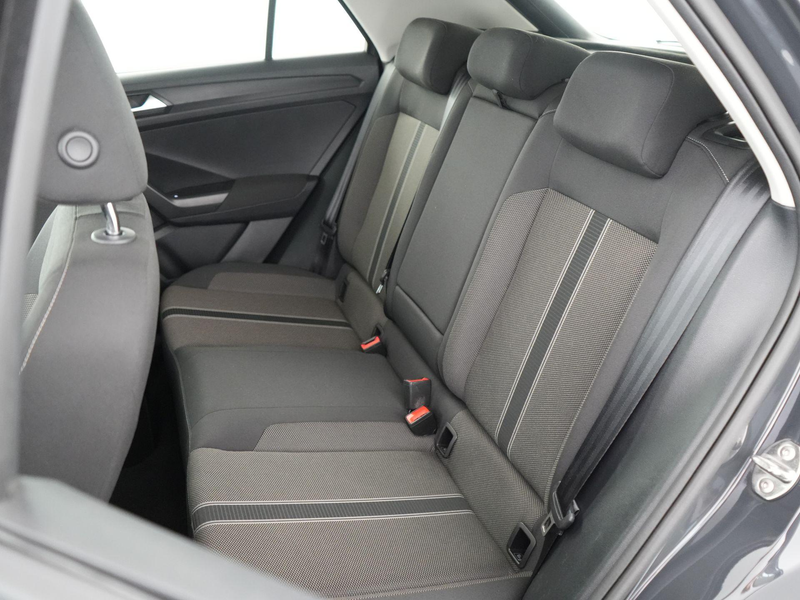 Volkswagen T-Roc 1.5 TSI Style Business | Virtual | Camera | ACC | — photo 28