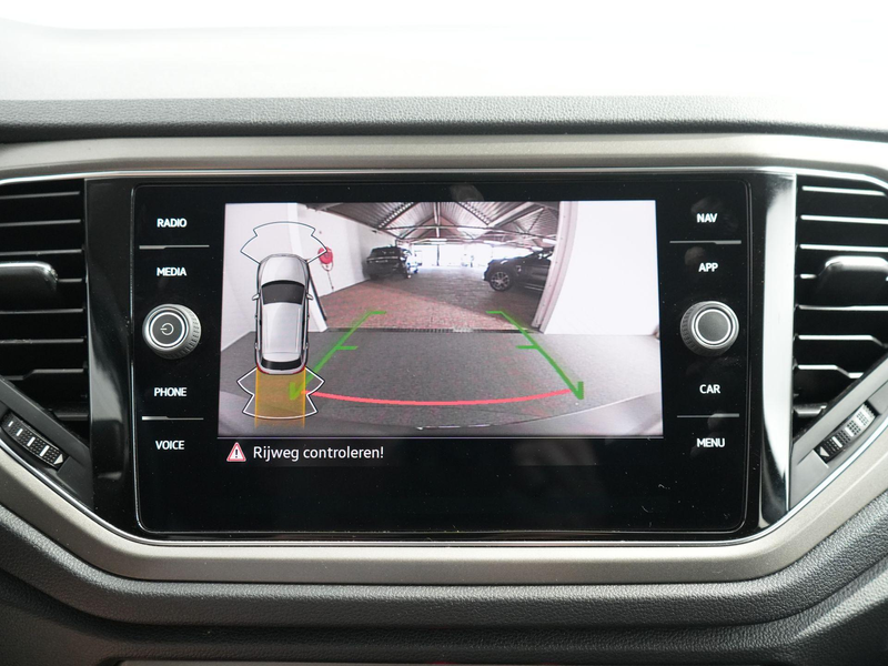 Volkswagen T-Roc 1.5 TSI Style Business | Virtual | Camera | ACC | — photo 23
