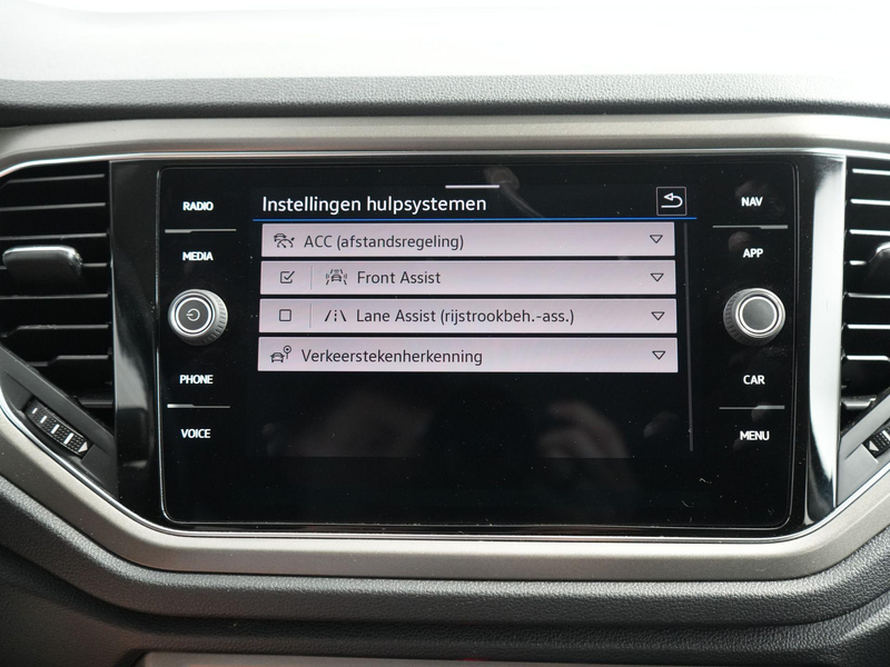 Volkswagen T-Roc 1.5 TSI Style Business | Virtual | Camera | ACC | — photo 20