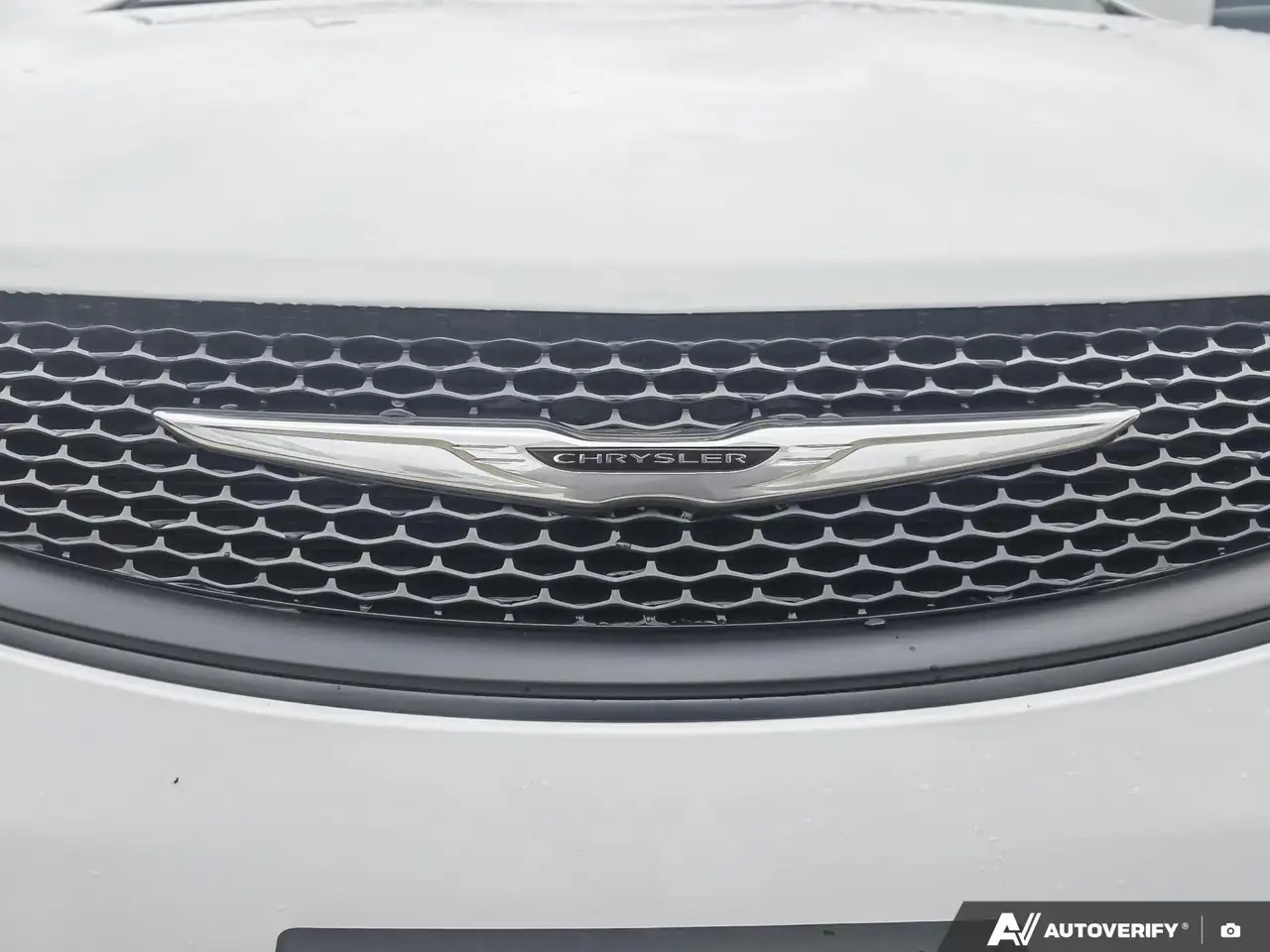 Chrysler Grand Caravan снимка Chrysler Grand Caravan