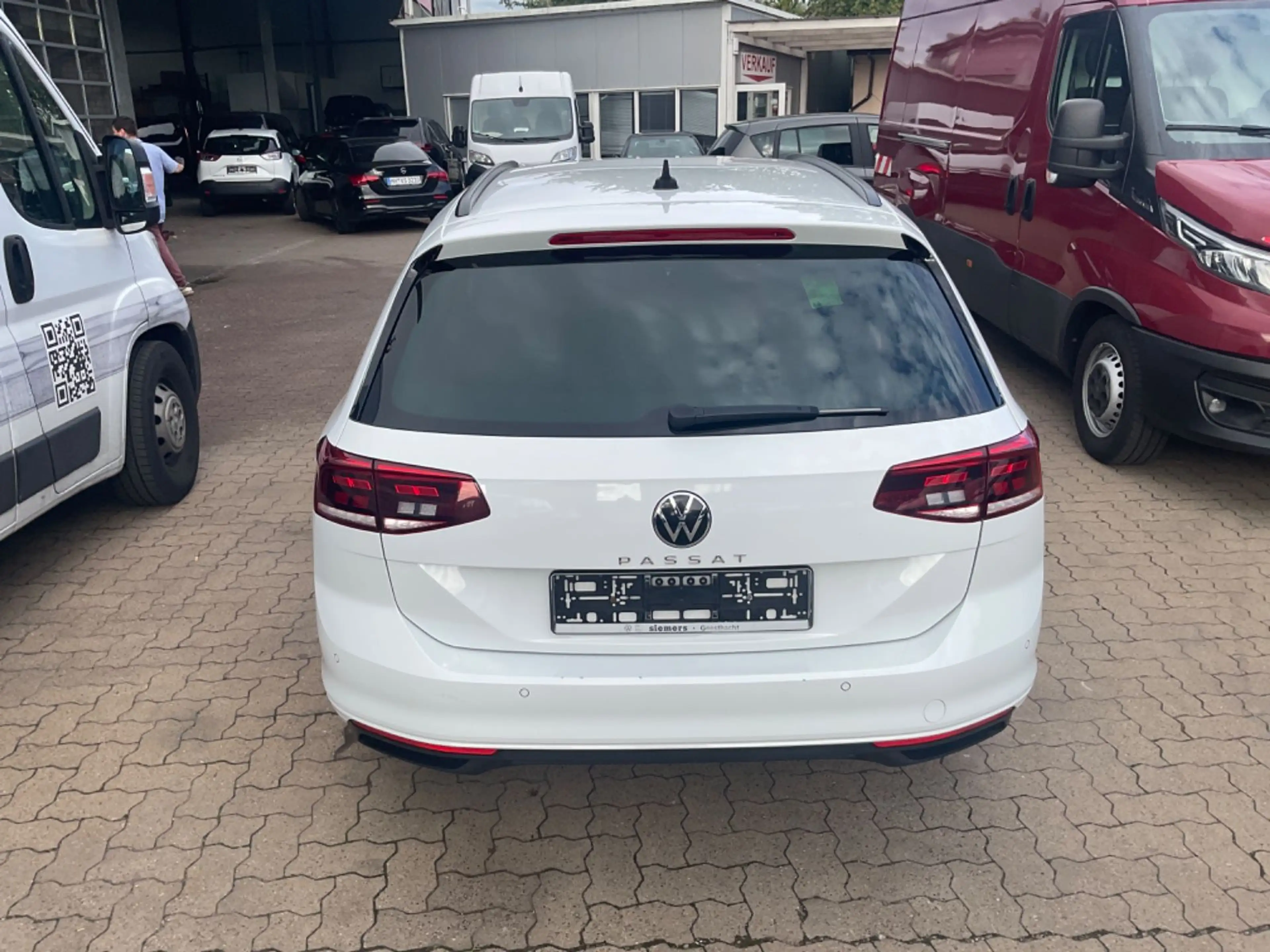 Volkswagen Passat Variant Basis TÜV 09.2027 1 HAND — photo 7