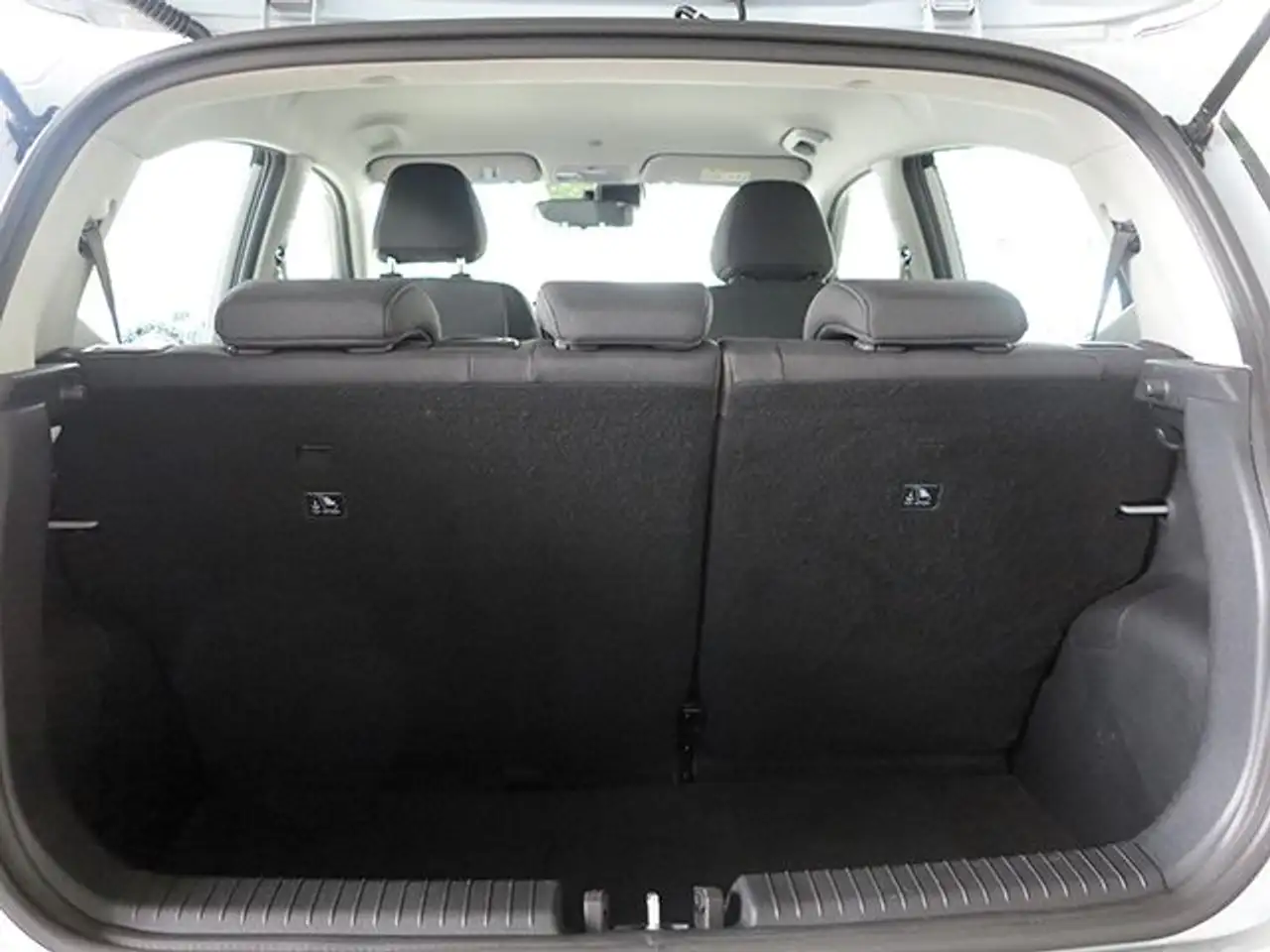 Hyundai i10 Trend AndroidAuto PDC Winterp. DAB, миниатюра 18