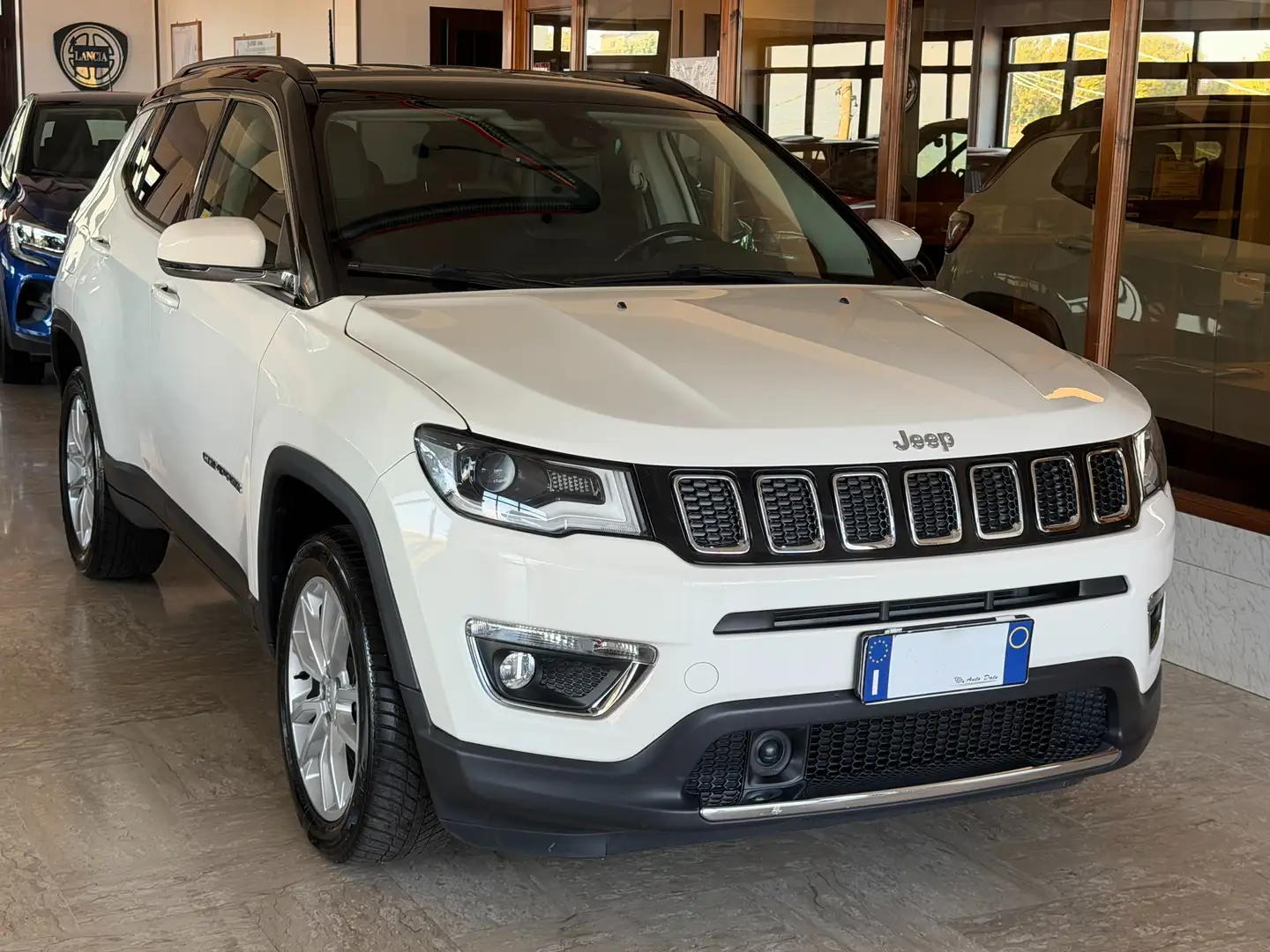Jeep Compass 4WD 2.0 M.JET 140 cv. LIMITED (Cambio Manuale) Bianco - 2