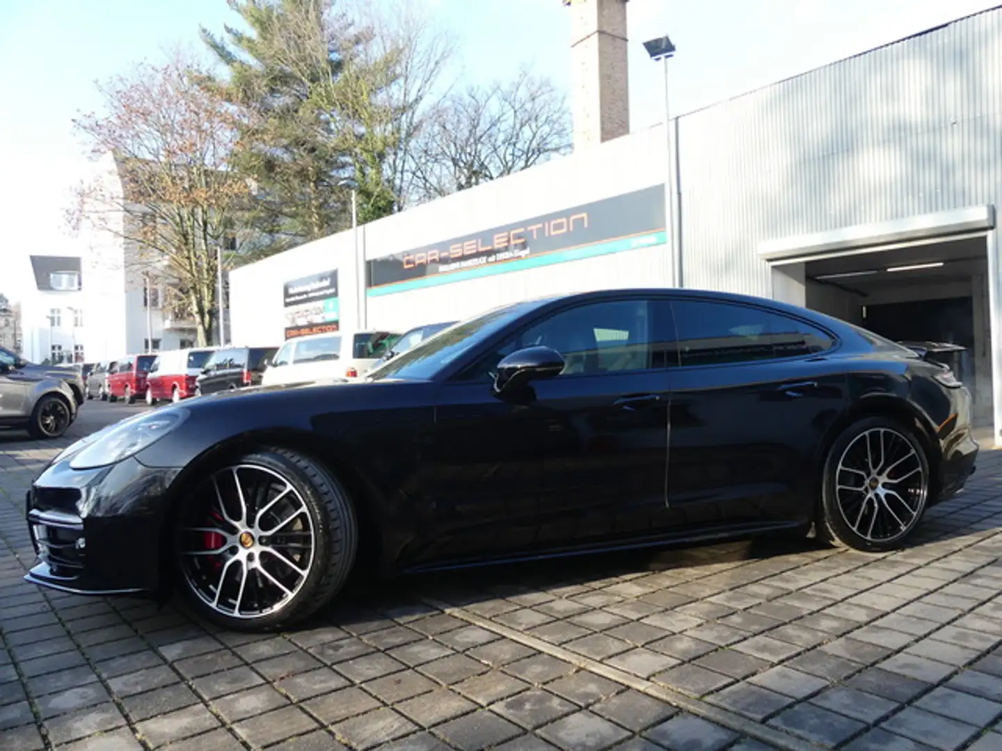 Porsche Panamera GTS 4.0 V8 Facelift PANO/HUD/STNDHZ/360° Schwarz - 2