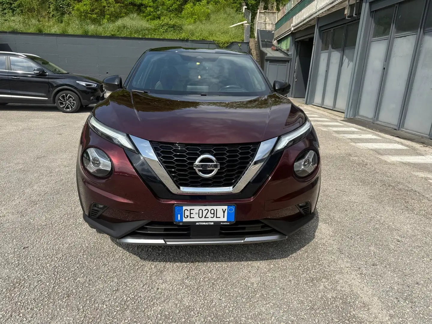 Nissan Juke Juke 1.0 dig-t N-Design 117cv Rood - 1