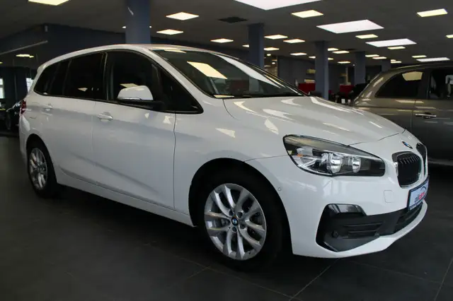 BMW 218 d Advantage