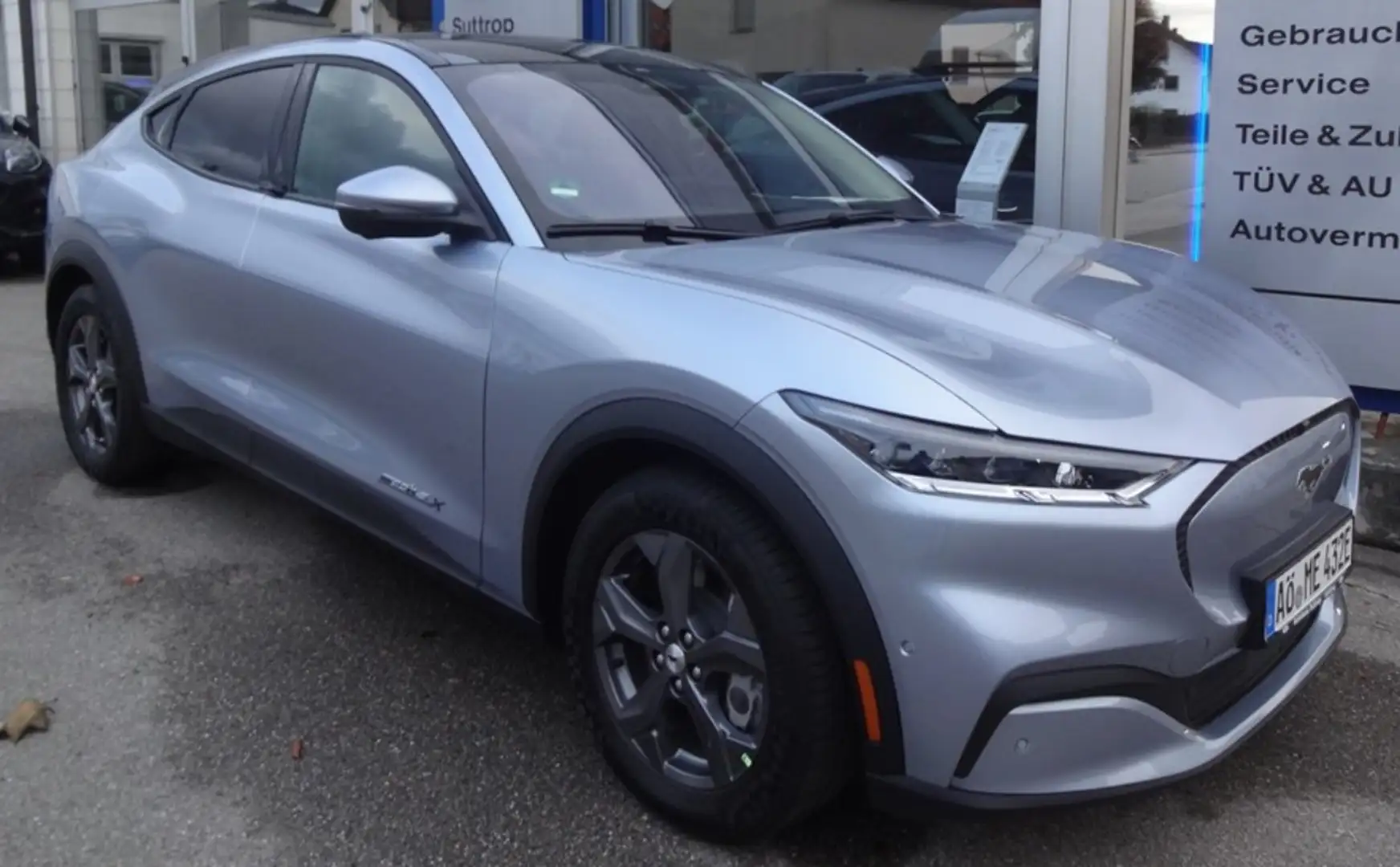 Ford Mustang Mach-E Mach-E Extended 99KW mit Technologiepaket 2 Silber - 2