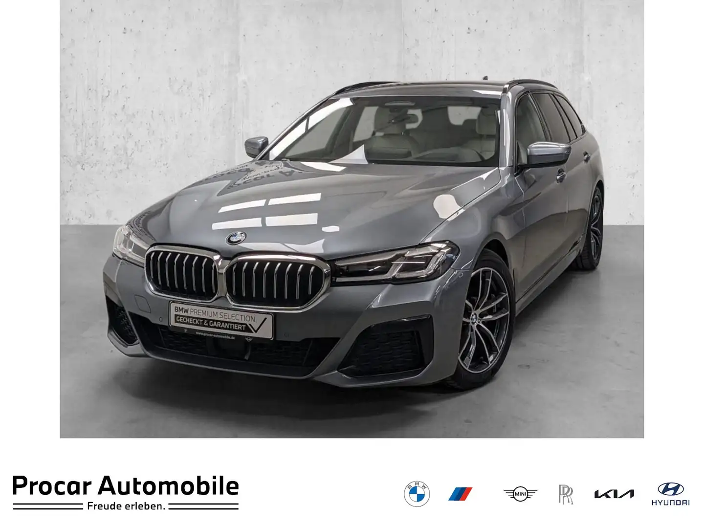 BMW 520 d Touring M Sport DA Prof ACC HuD HiFi PA DAB Grau - 1