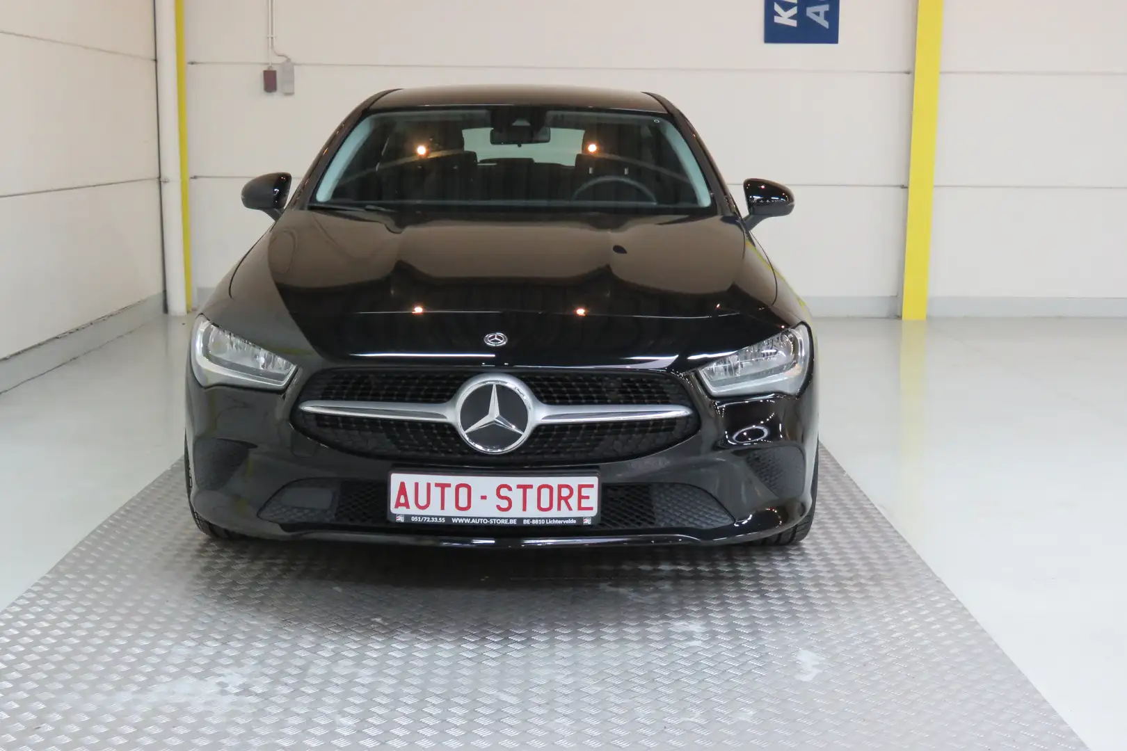 Mercedes-Benz CLA 180 Business Alu 18" - Navi -Park assyst - Semi Leder Negro - 2