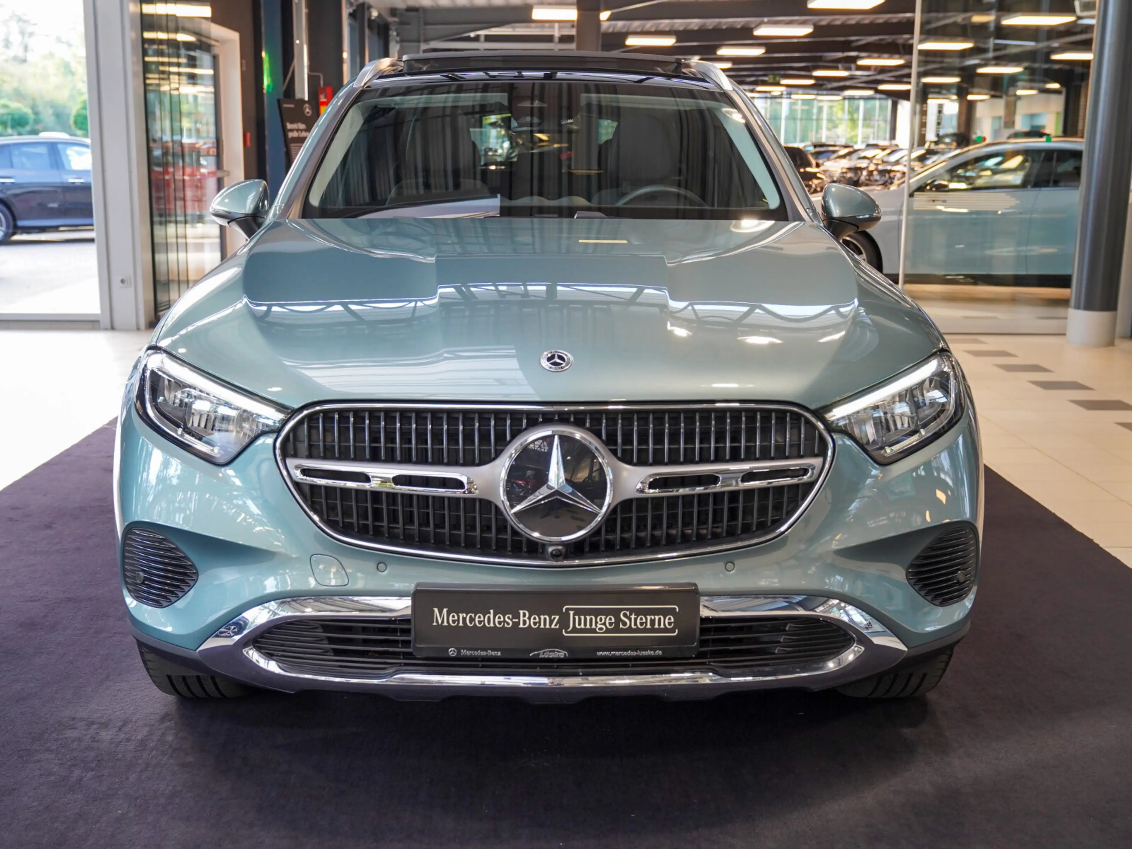 Mercedes-Benz GLC 220 d 4M AVANTGARDE verdesilber Pano AHK DAB — photo 10