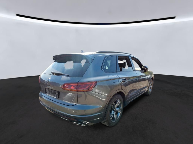 Volkswagen Touareg 3.0 TDI 4M R-LINE*MATRIX*LUFT*PANO*ACC* — photo 4