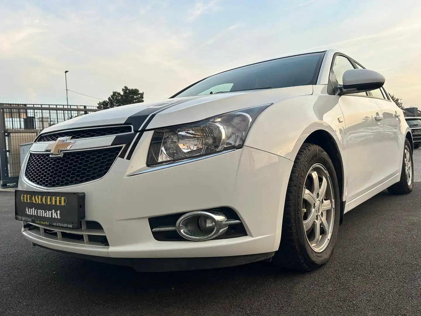 Chevrolet Cruze Cruze 2,0 LTZ *Navi*Finanzierung* Weiß - 2