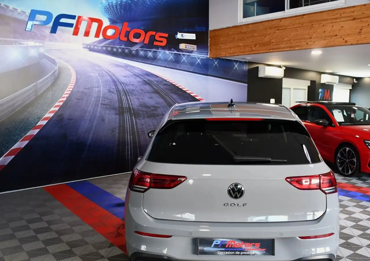 Volkswagen Golf Standard Model — photo 5