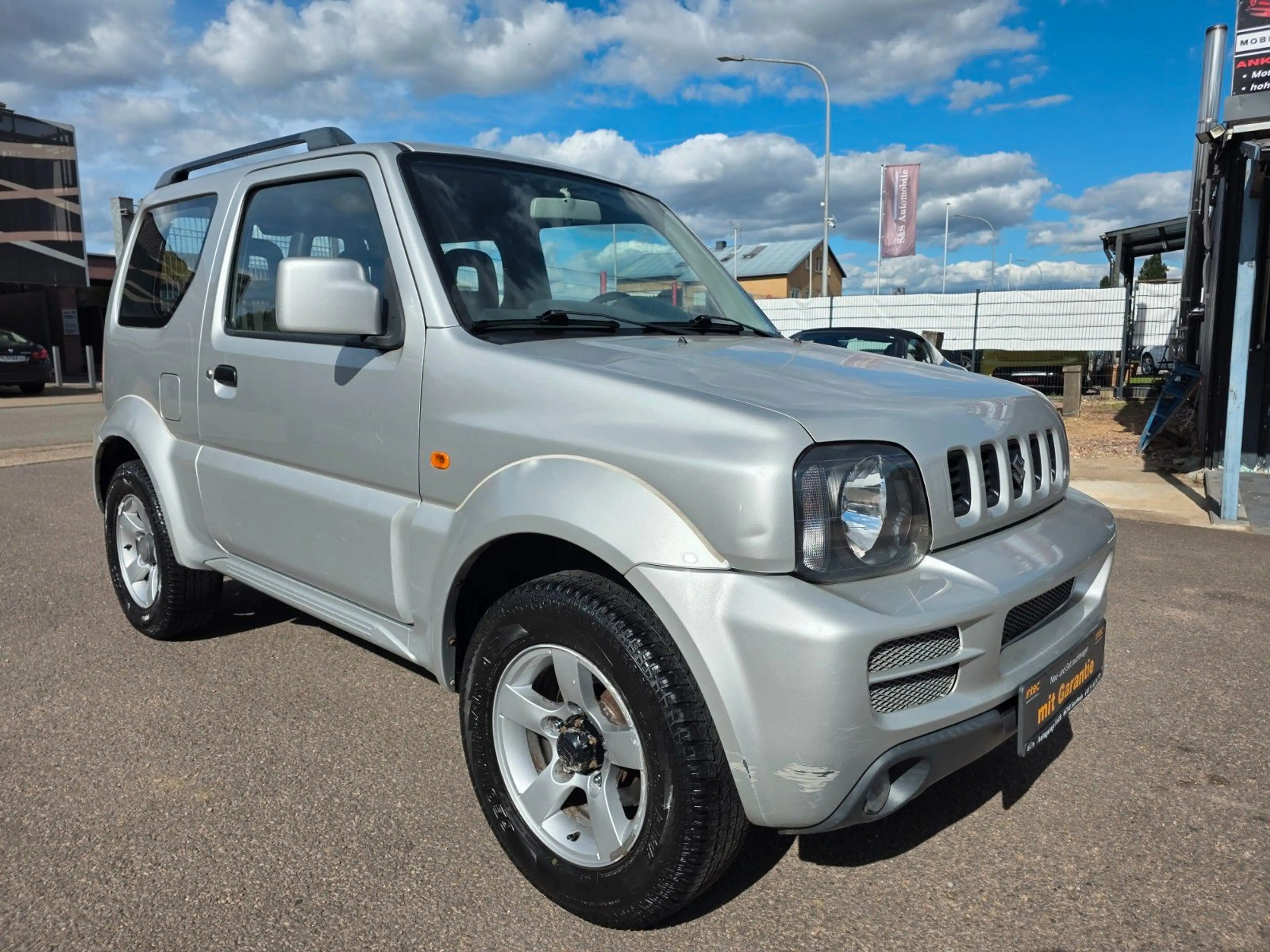 Suzuki Jimny 4x4 Automatik+AHK+Klima+TÜV neu — photo 2