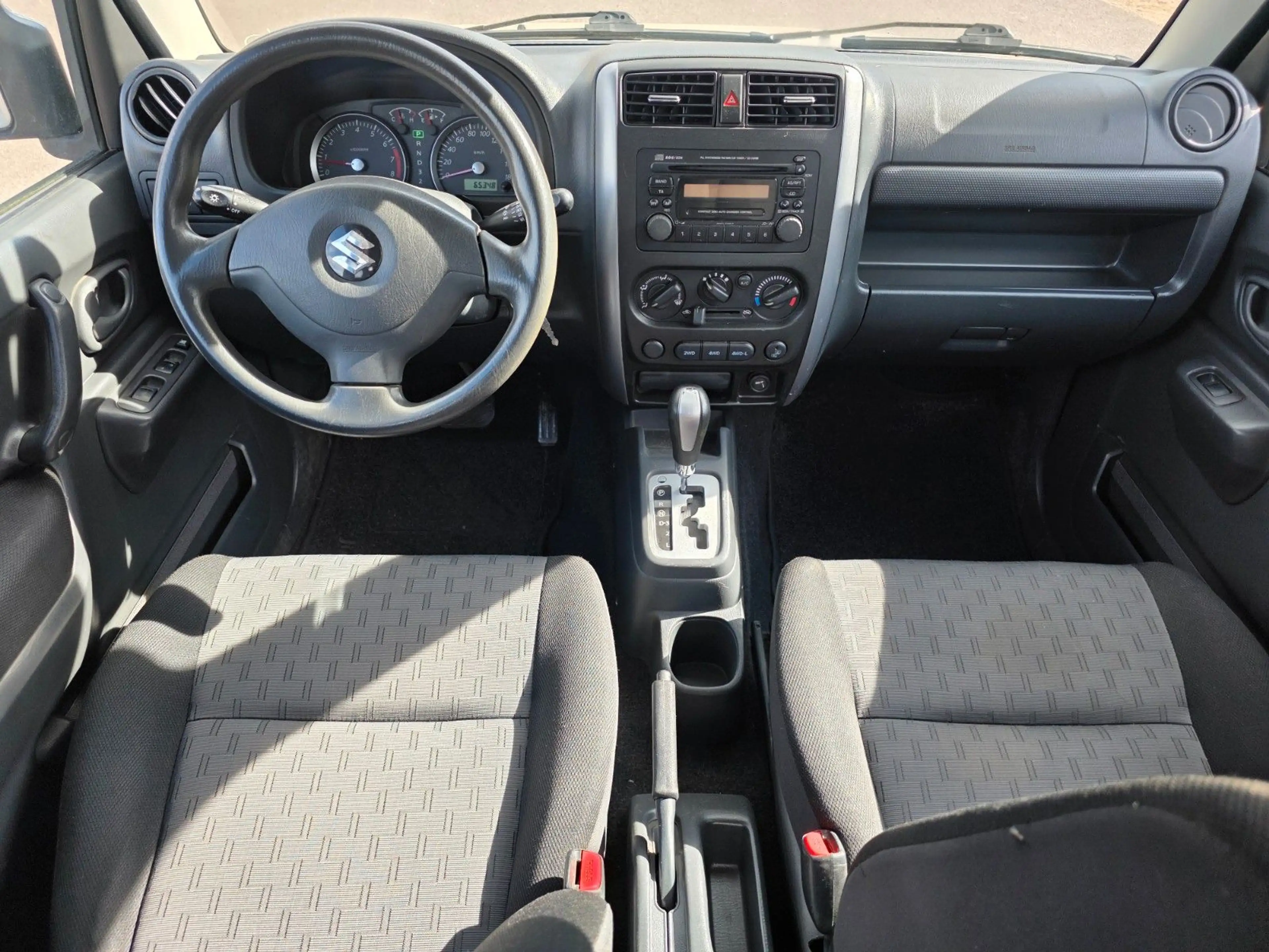 Suzuki Jimny 4x4 Automatik+AHK+Klima+TÜV neu — photo 8