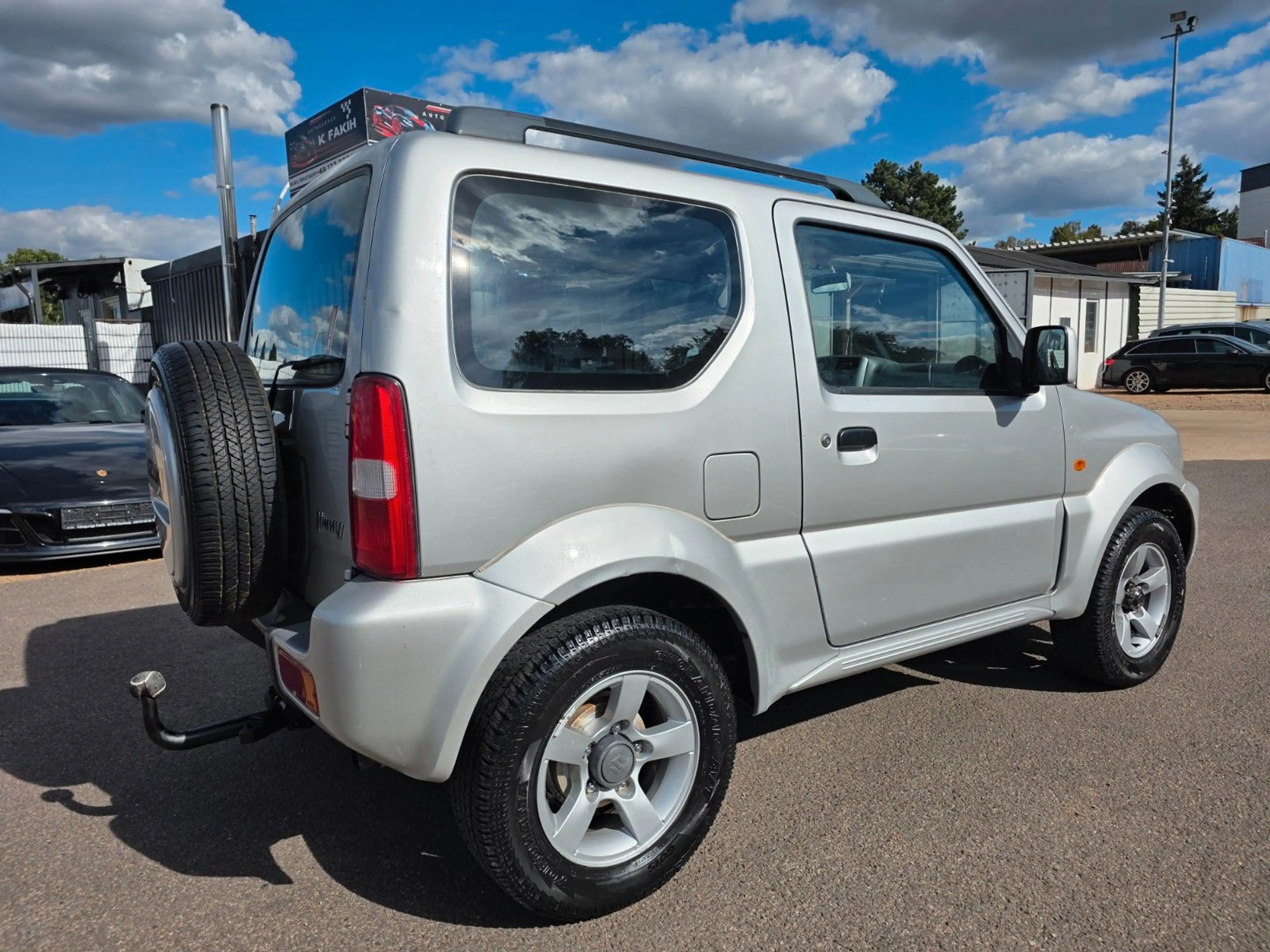 Suzuki Jimny 4x4 Automatik+AHK+Klima+TÜV neu — photo 4