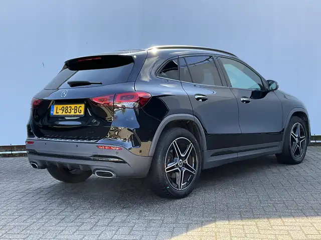 Mercedes-Benz Gla Class view 9