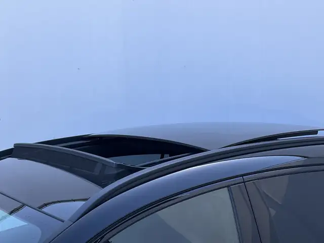 Mercedes-Benz Gla Class view 6