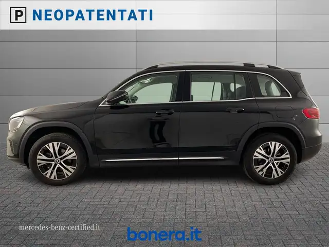 Mercedes-Benz GLB view 7
