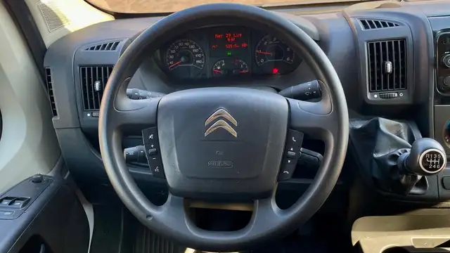 Citroen Jumper view 10