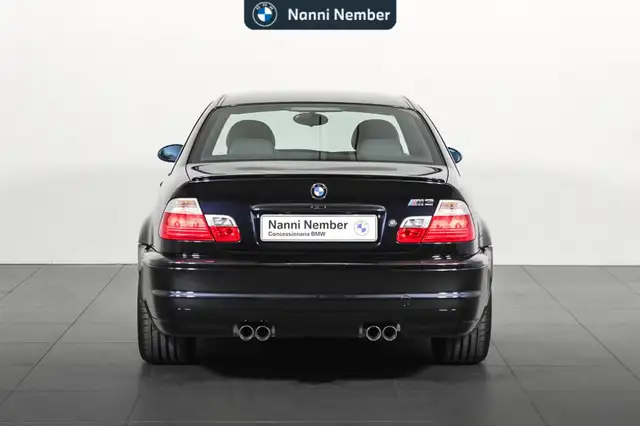 BMW M3 view 4