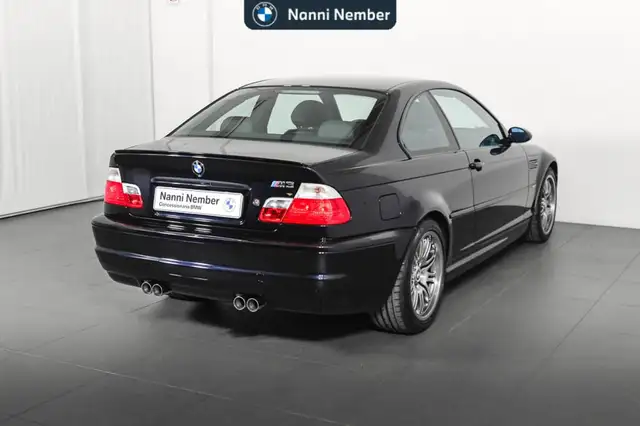 BMW M3 view 3