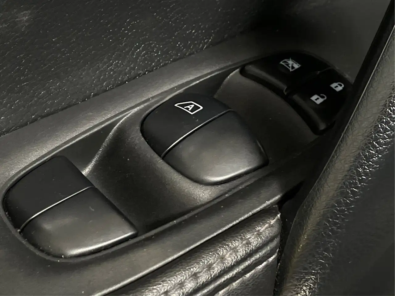 Nissan Qashqai снимка Nissan Qashqai