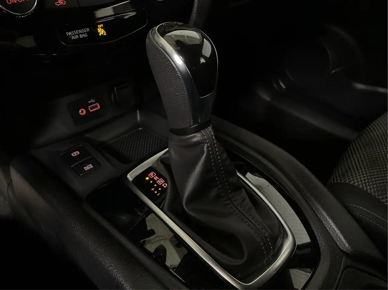 Nissan Qashqai снимка Nissan Qashqai