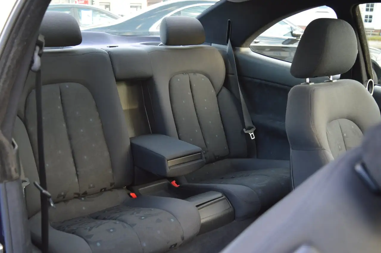 Mercedes-Benz CLK 200 Coupe (208) Sport Automatik Glasschiebedach Klima, foto 5