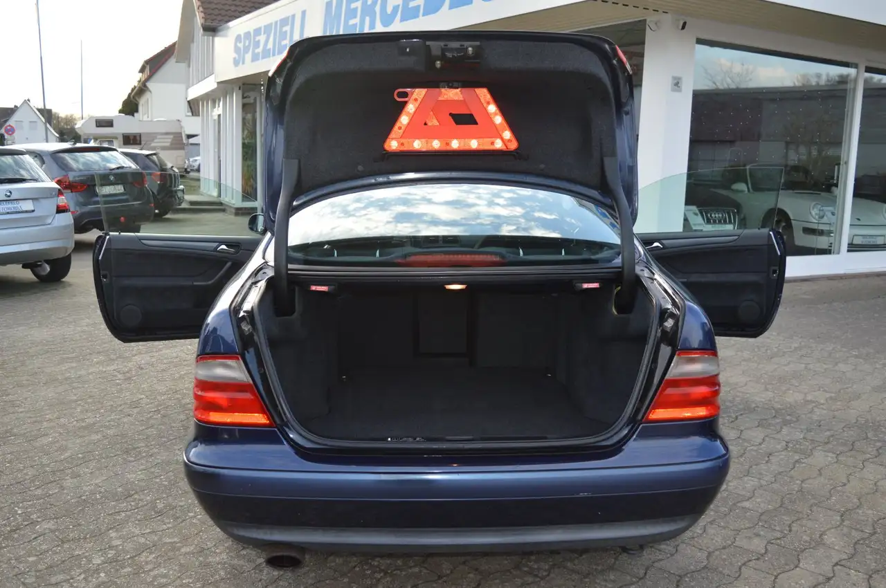 Mercedes-Benz CLK 200 Coupe (208) Sport Automatik Glasschiebedach Klima, foto 12
