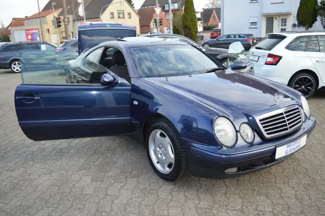 Mercedes-Benz CLK 200