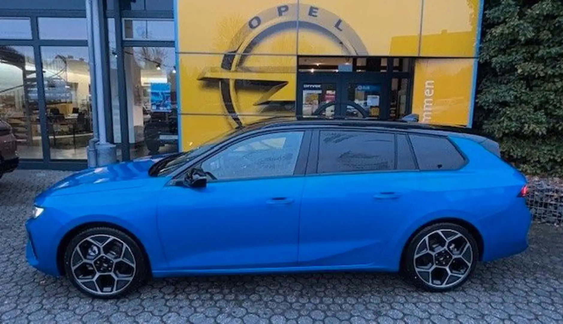 Opel Astra L Sports Tourer Ultimate Automatik Blauw - 2