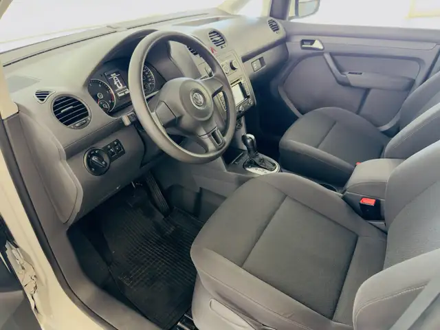 Volkswagen Caddy view 11