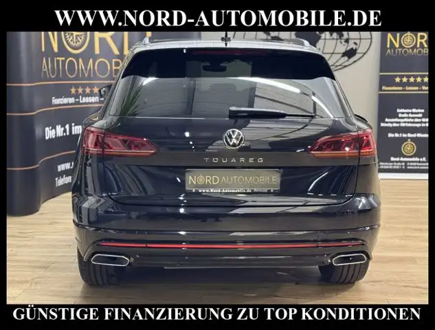 Volkswagen Touareg view 10