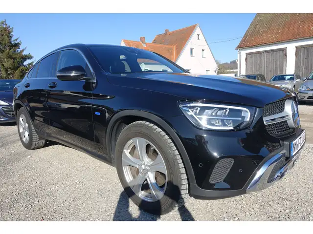 Mercedes-Benz 300 view 4