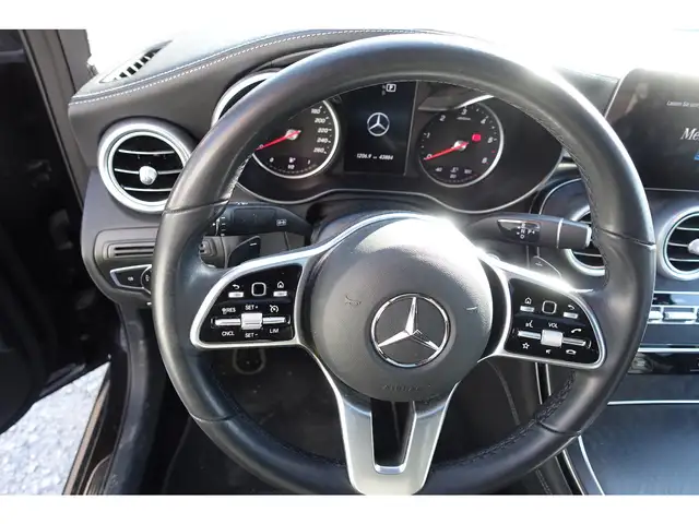 Mercedes-Benz 300 view 9