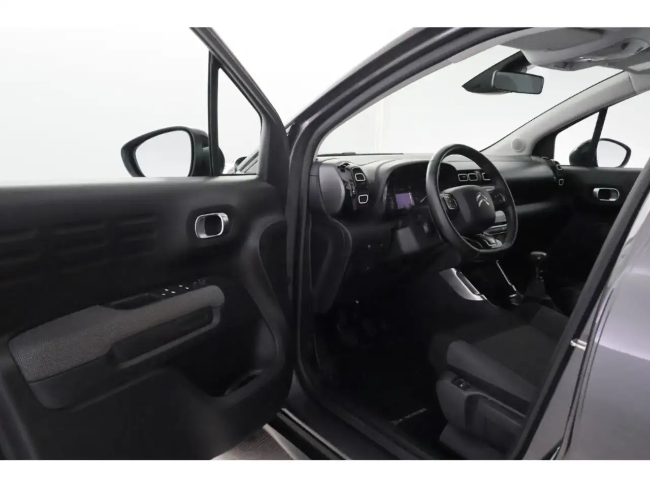 Citroen C3 Aircross 1.5 BHDi 110 Feel Pack+AHK+CARPLAY 14