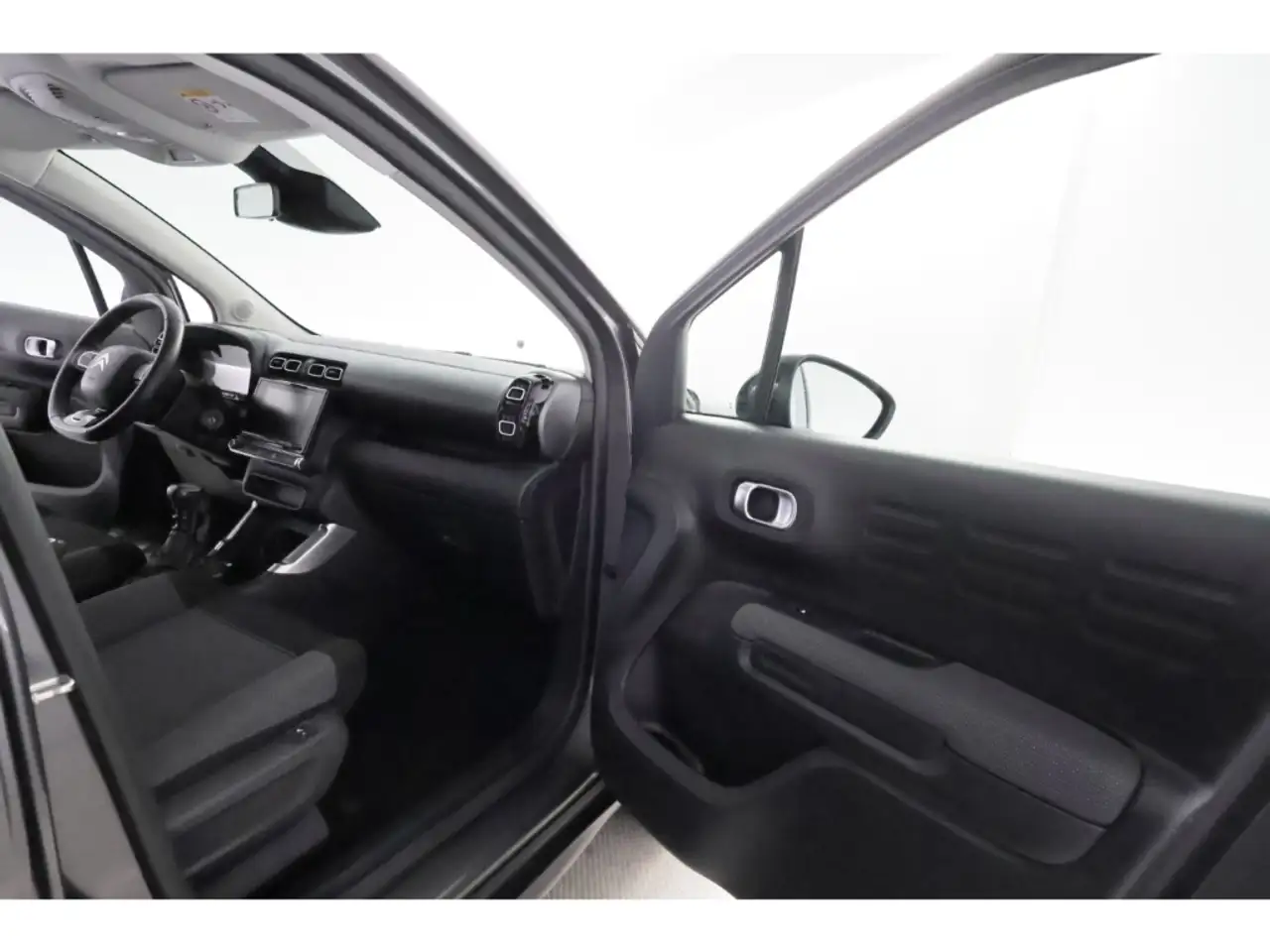 Citroen C3 Aircross 1.5 BHDi 110 Feel Pack+AHK+CARPLAY 19