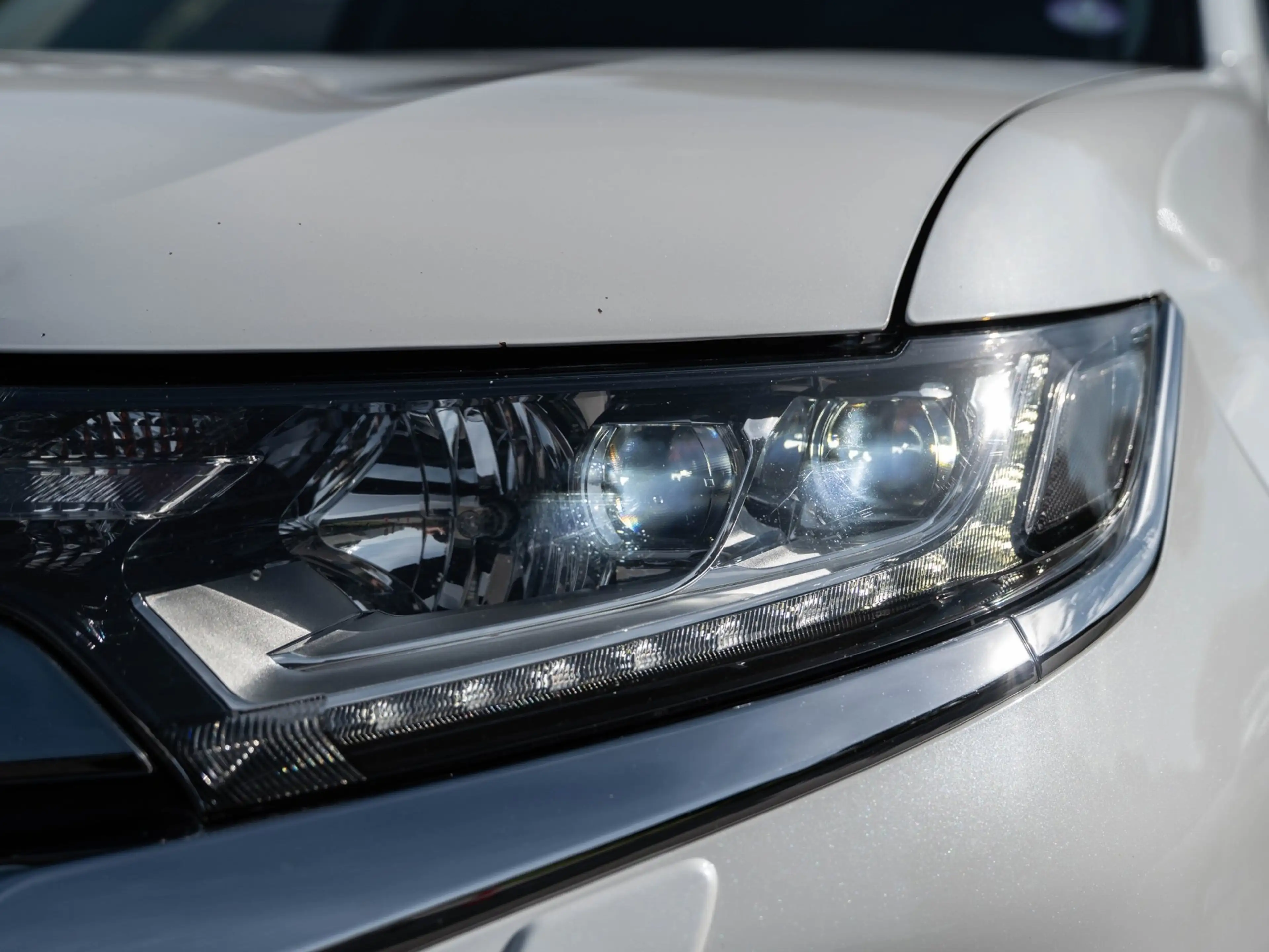 Mitsubishi Outlander 2.0 PHEV instyle+ DEALERONDERHOUDEN/STOEL- & STUUR — photo 15