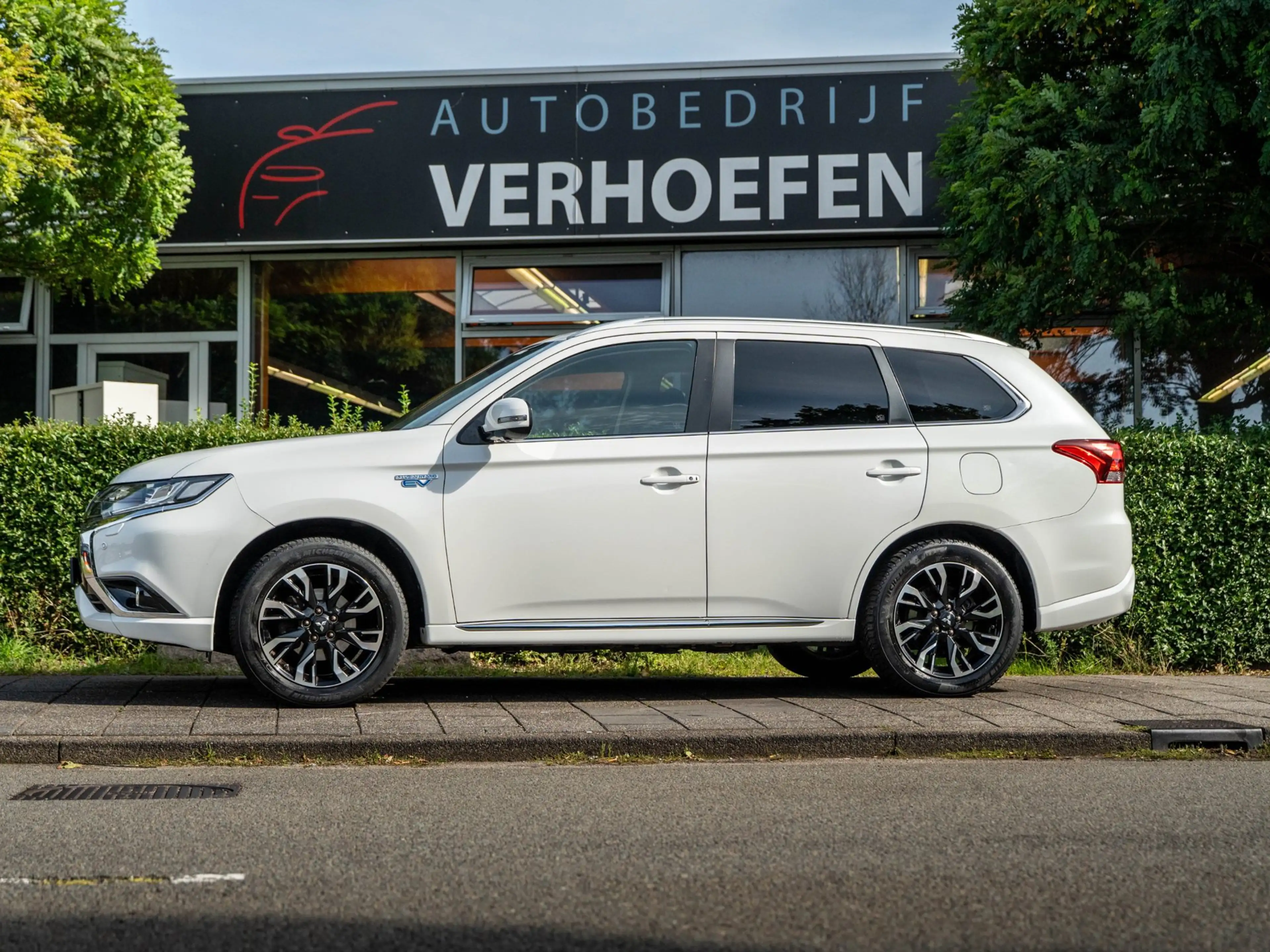 Mitsubishi Outlander 2.0 PHEV instyle+ DEALERONDERHOUDEN/STOEL- & STUUR — photo 14