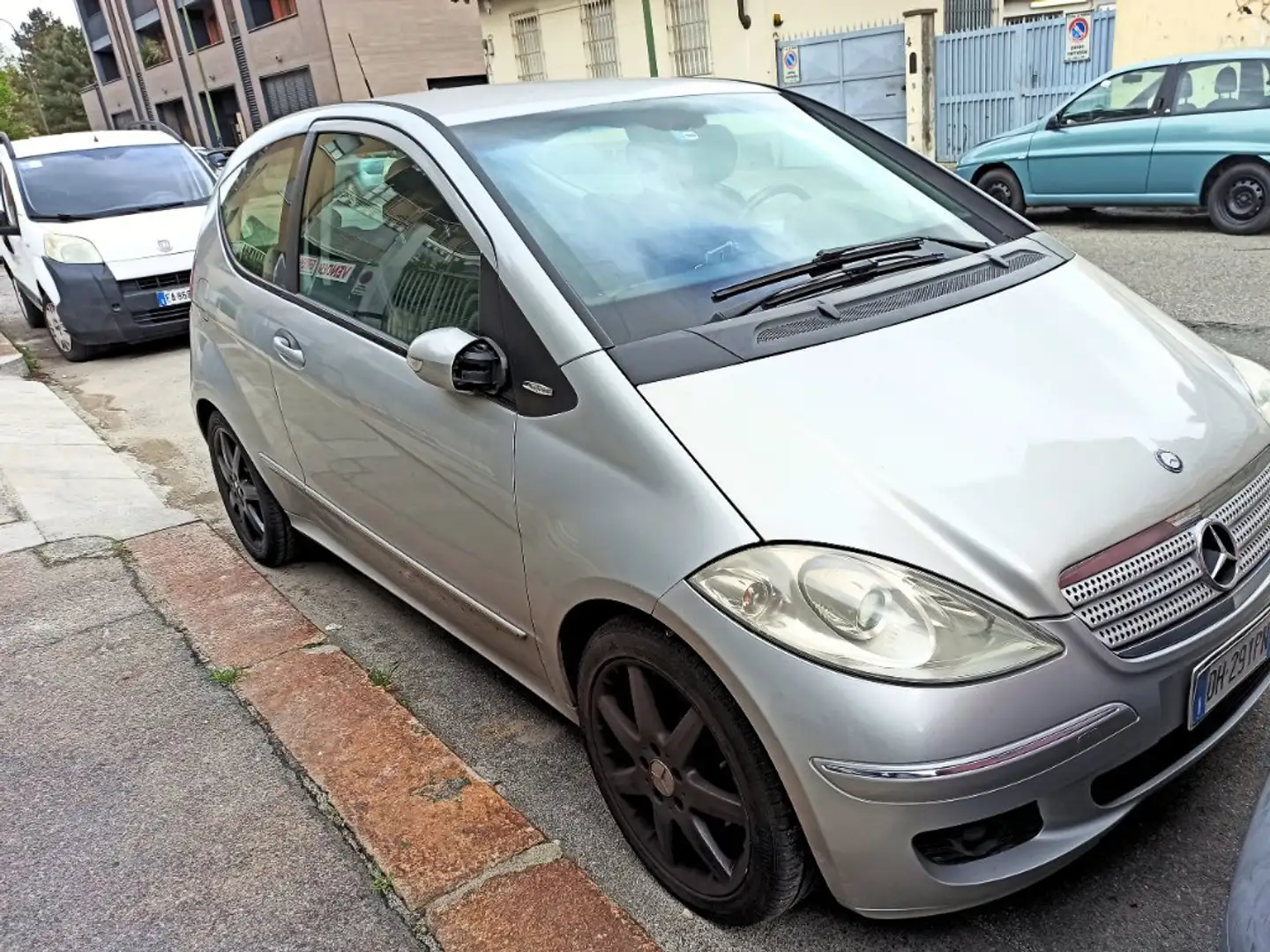 Mercedes-Benz A 170 Classe A - W/C 169 Avantgarde coupe - 2