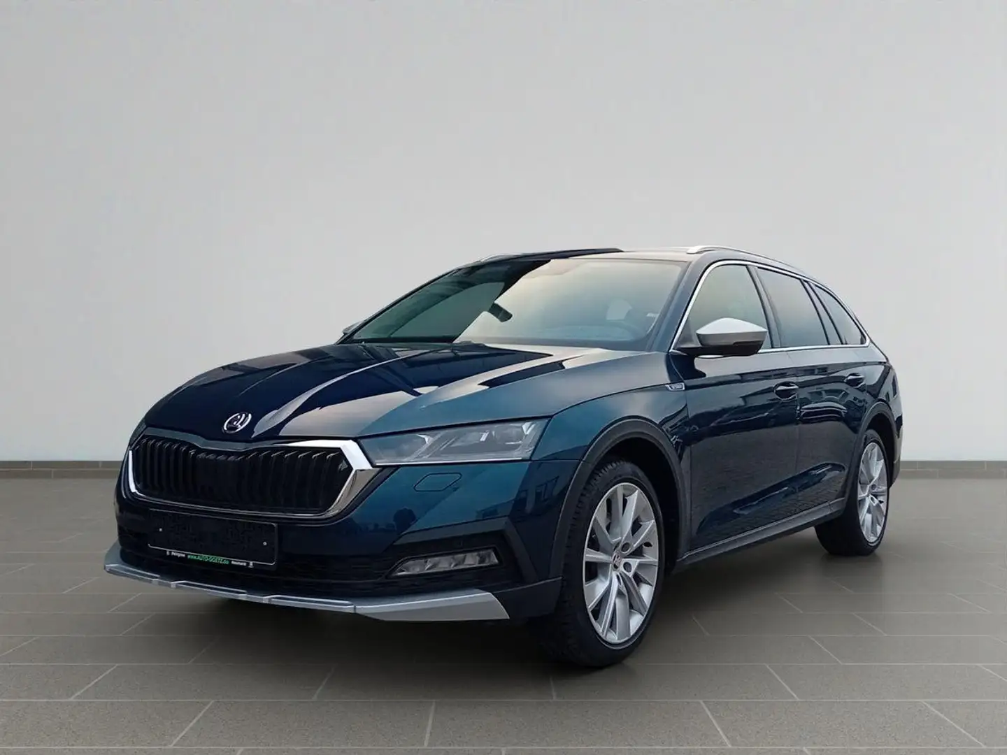Skoda Octavia Combi Scout DSG 4x4/Navi/HUD/Matrix/LichtAssist/Al Blau - 2